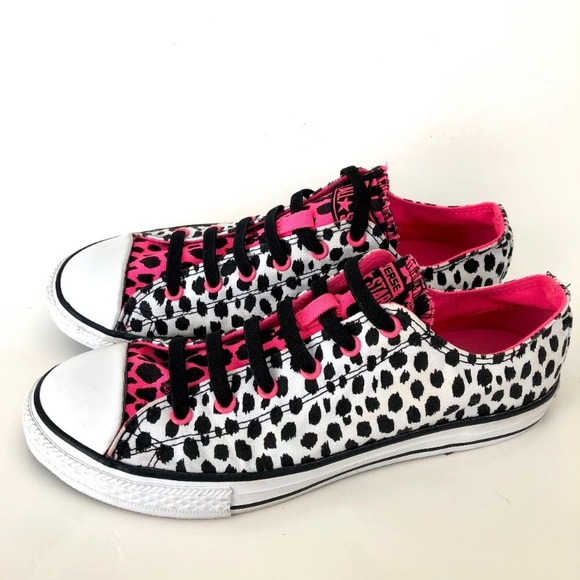 Converse Blk & WT Cheetah Print w/Neon Pink Chucks - Picture 3 of 9
